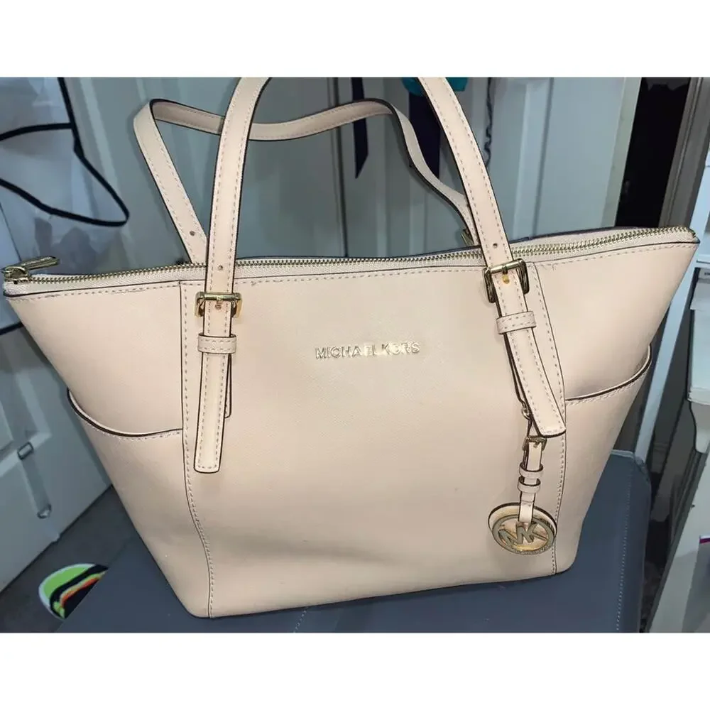 Michael Kors Jet Set Travel Tote